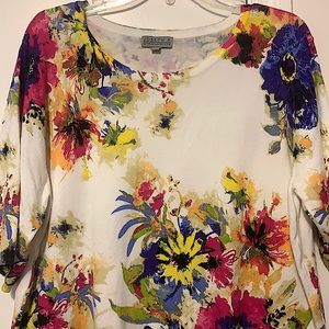 Joseph A short sleeve sweater size LARGE